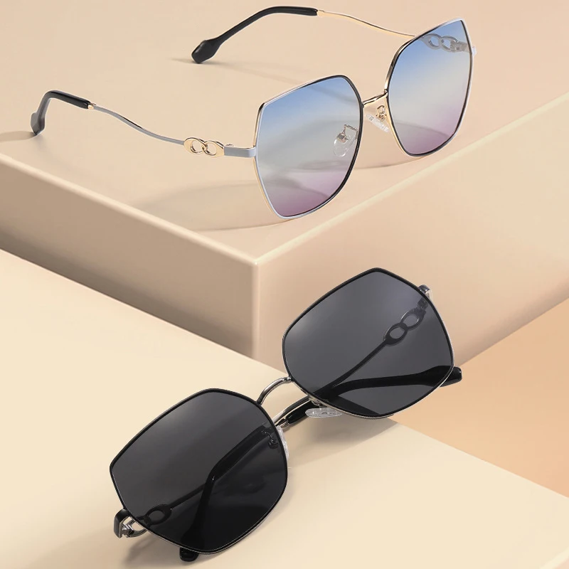 

Fashion Women Polarized Sunglasses Frame New Female Stylish Quality Sunglasses Shaes Multi Colors Woman Sunshades LS330