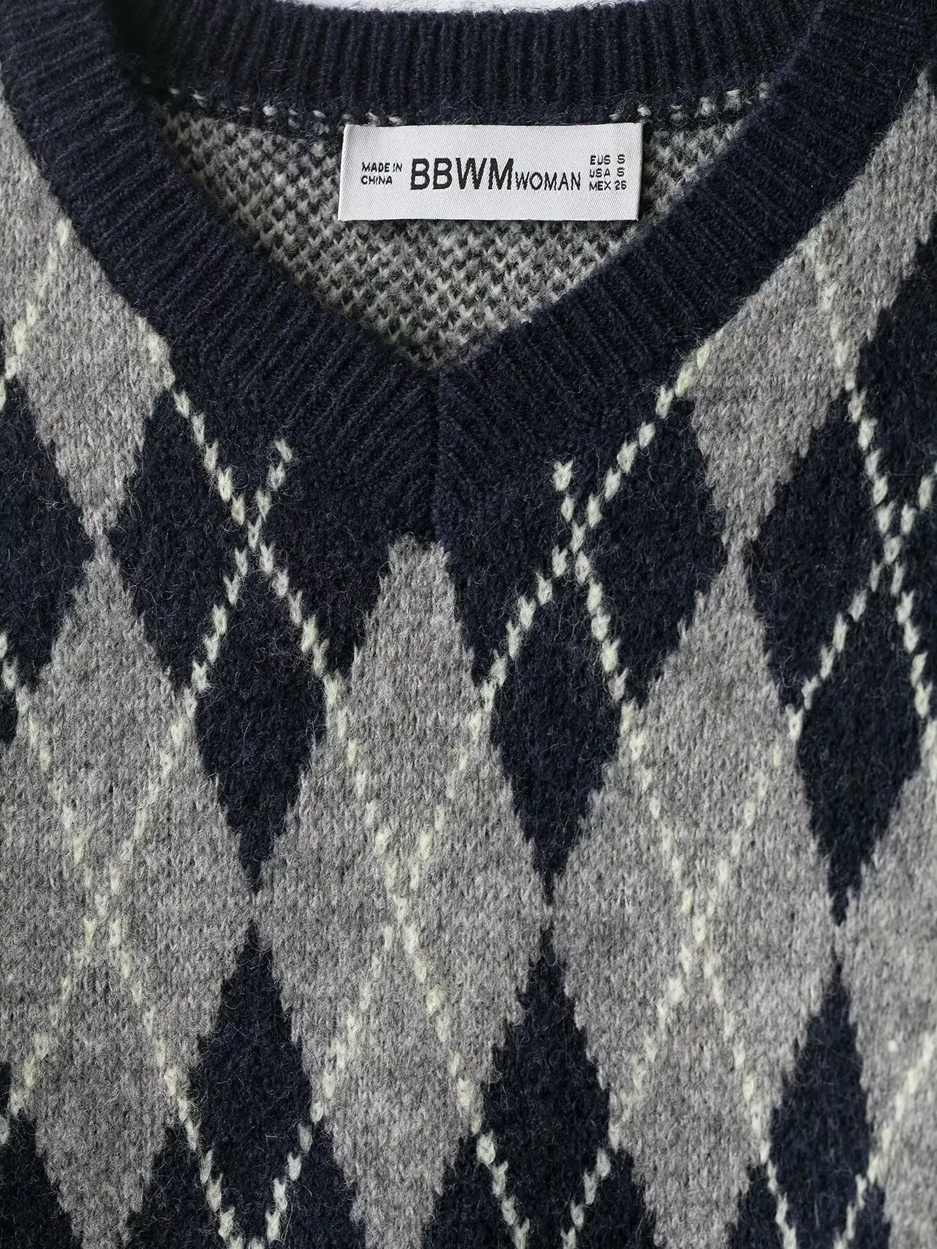 Women Casual Fashionable Argyle Knitted Sweater Female O-Neck Long Sleeved Sweater Pullover Retro Commute High Street Knitted To