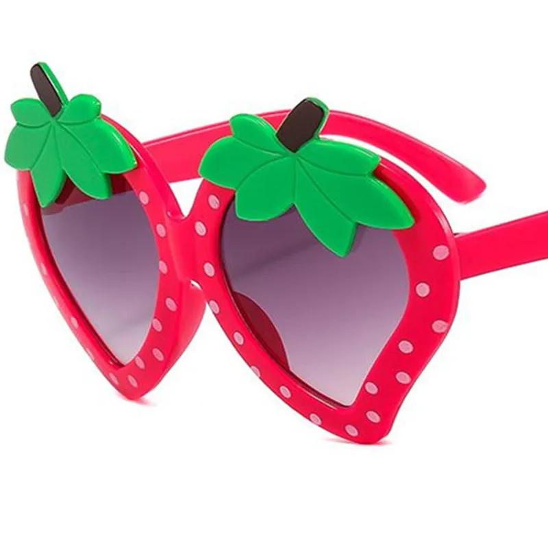 Fashion Cartoon Sun Glasses Kids Cut Anti-UV Spectacles Funny Eyeglasses Simplity Google Children Strawberry Sunglasses