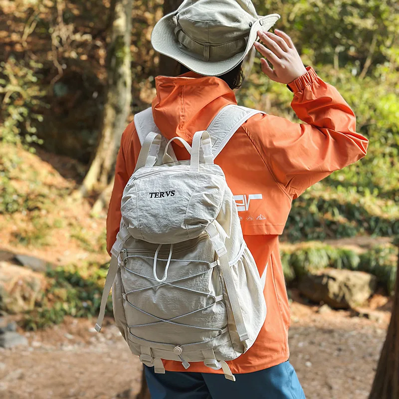 Mens Lightweight Fashionable Outdoor Travel Backpack Womens Large Capacity Sports Casual Backpack for Hiking