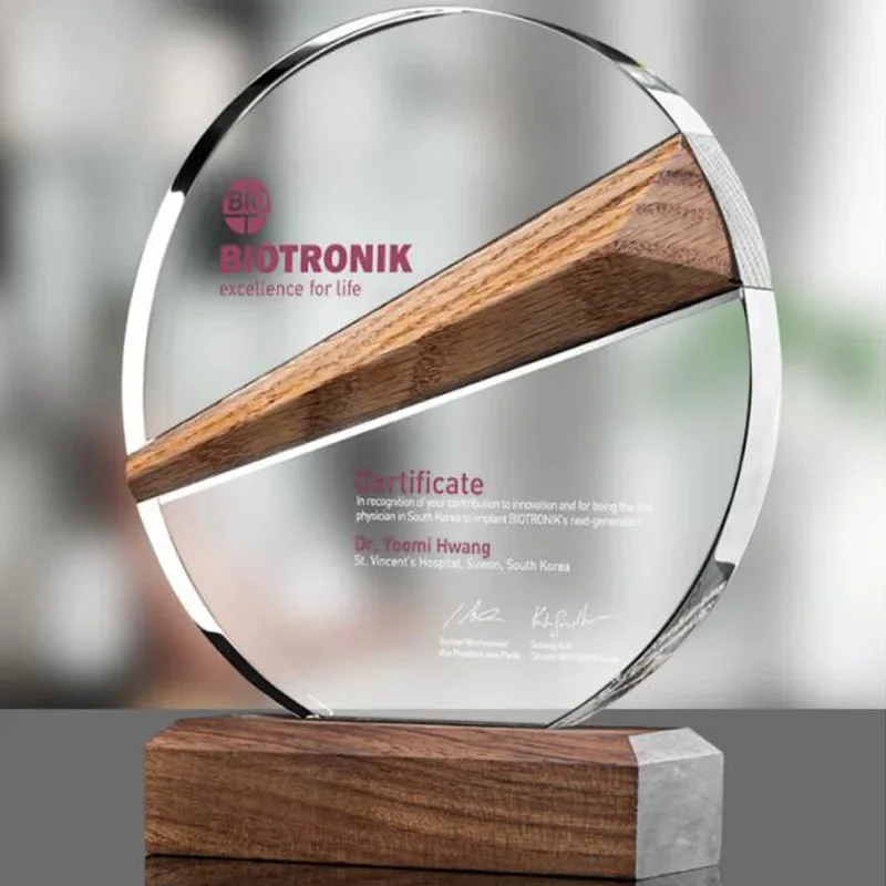 Customized Creative Solid Wood Crystal Trophy Honor Medal Premium Company Excellent Employee Souvenir Reward Home Decoration 1Pc