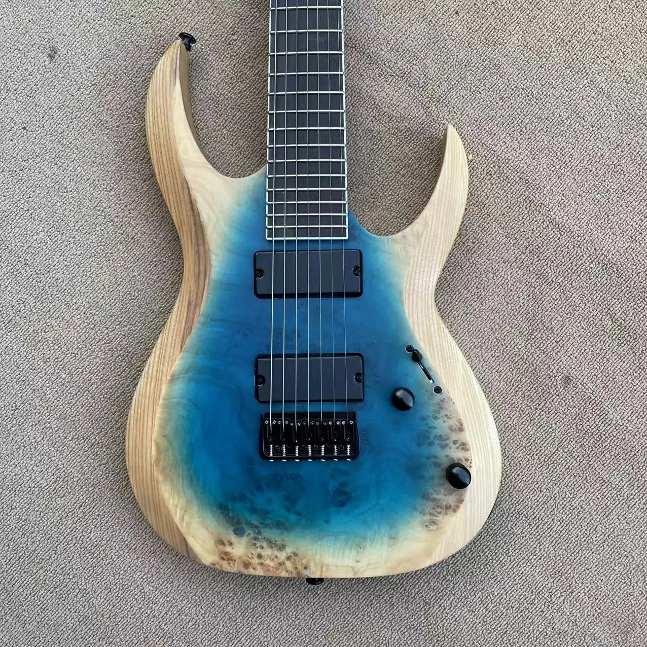 

7-string nitro electric guitar, blue ash body, delivery picture, customizable, free delivery to home