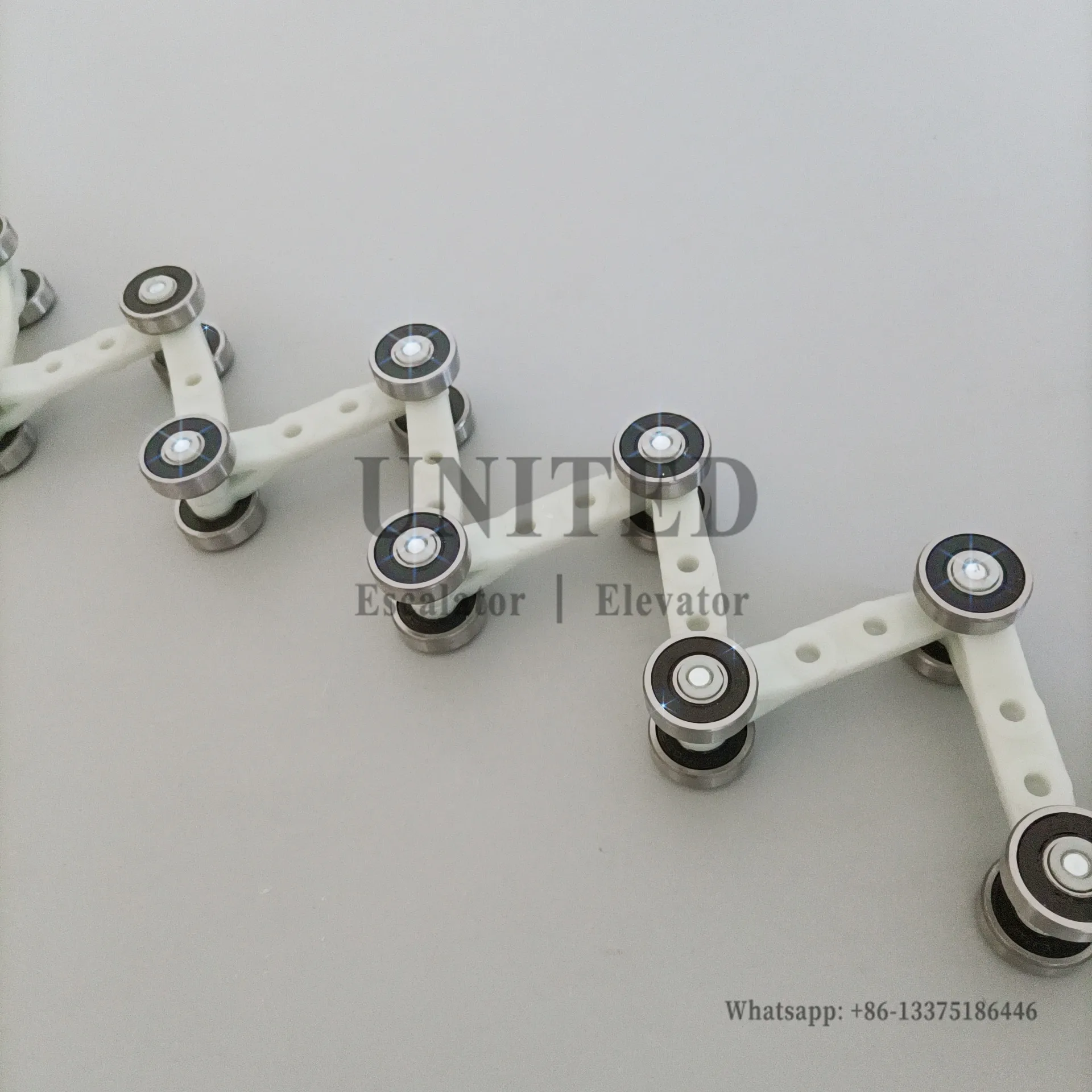 50645230 50630113 Escalator Reversing Chain 16 Pairs of Bearings Newel End Rollers 32 Bearings Use for 9300