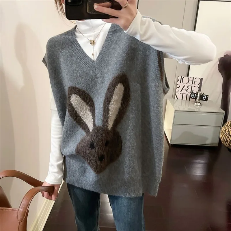 

2023 Autumn and Winter Women's Pullover V-neck Animal Screw Thread Loose Fashion Casual Elegant Commuter Sleeveless Vest Tops