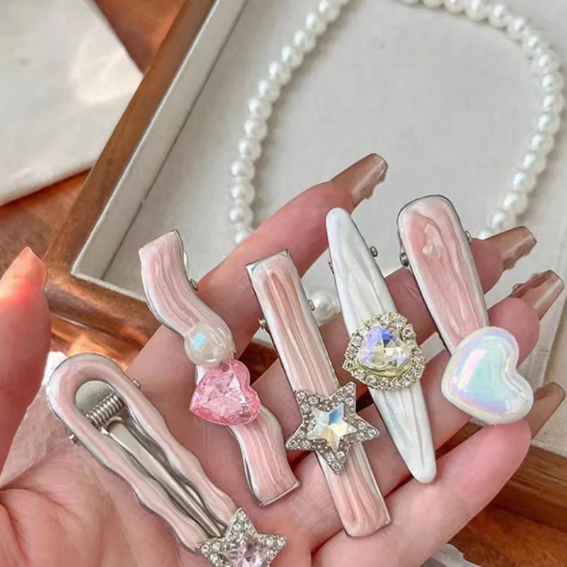 

2/5pcs Girls Y2k Hairpins Sweet Rhinestone Pearl Love Side Bangs Hair Clip Girl Barrettes Duckbill Clip Women Hair Accessories