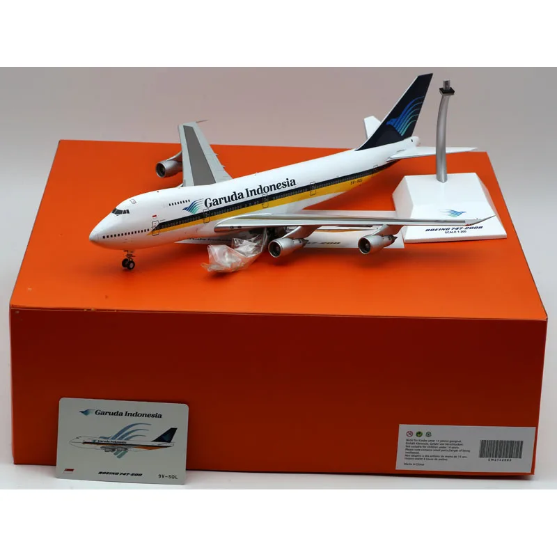 

Модель самолета из сплава EW2742003, Коллекционная модель модели 1:200 Garuda Indonesia, модель самолета под давлением 9v-sq.
