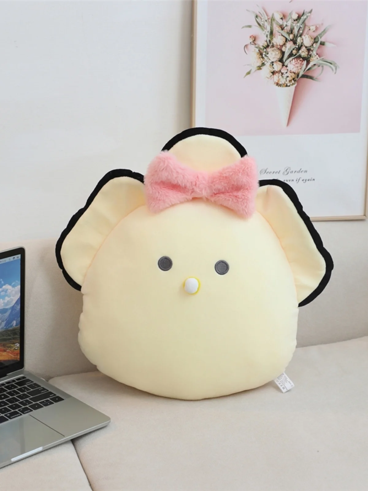 Cute Cartoon  ell Pillow Plu Toy Girl Doll Fabric Stuffed Animal Soft Cuddly Cuion Creative Home Decor Accories