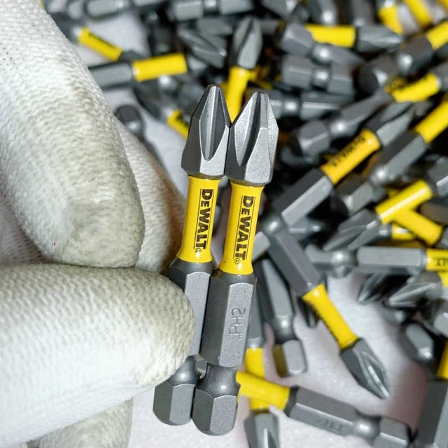 DEWALT-Impact-Screwdriver-Bit-Tough-50mm-PH2-Magnetic-Anti-Slip-Driver-Bit-Set-Phillips-2-Woodworking.jpg_640x640.jpg
