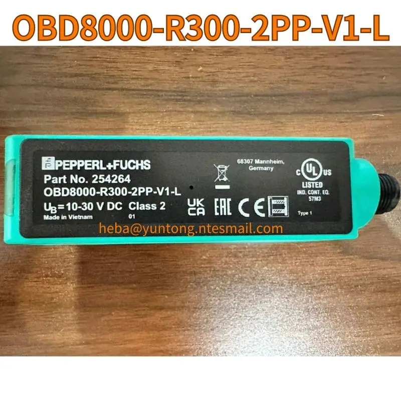 

Brand new long-range diffuse reflection photoelectric OBD8000-R300-2PP-V1-L