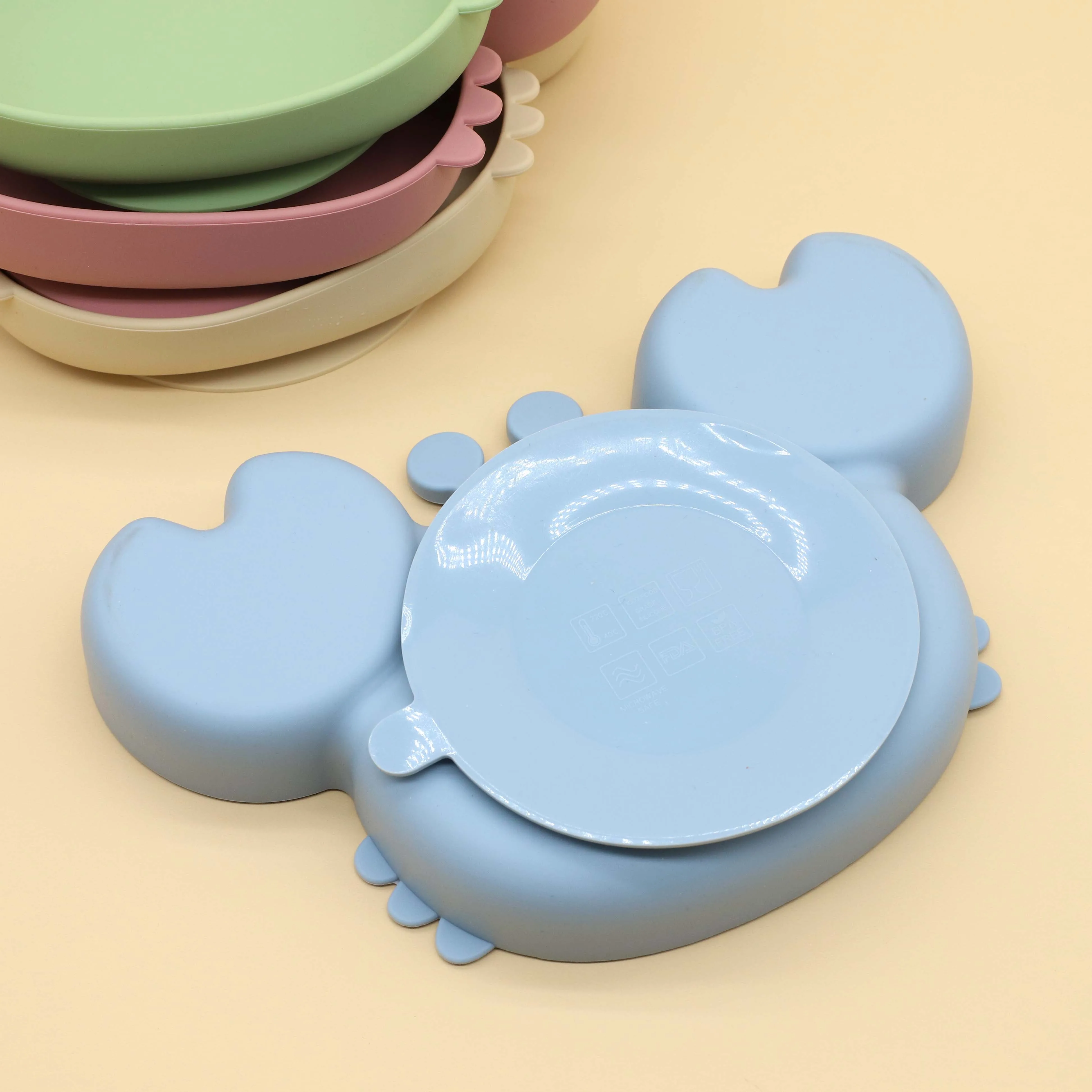 Silicone Dining Plate Baby Tableware Set Divided Dinner Plate Cartoon Crab with Strong Suction Power