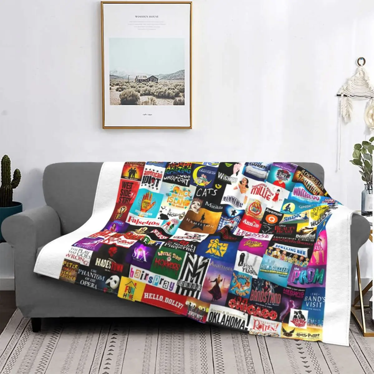 ���� �� �ΰ� �ö��� �ʵ����� ���, �� ���� ħ�� ���� ���� �繫�ǿ�