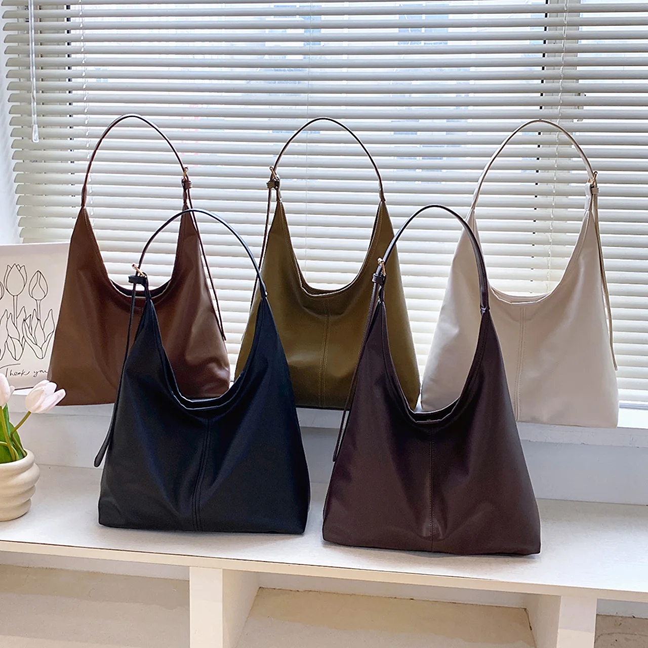 New Tote bag hand bill of lading shoulder women's bag retro simple large bag Tote bag
