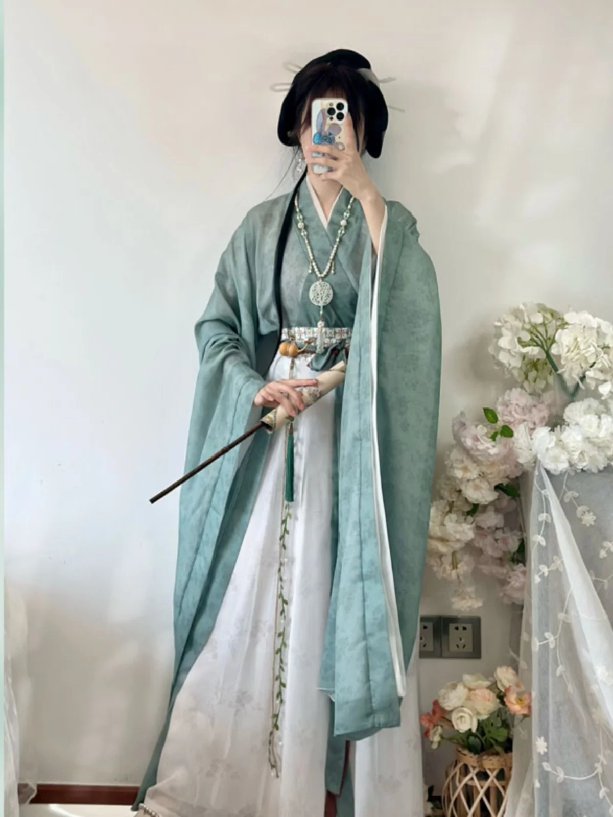 Hanfu Female Adult Southern and Northern Dynasties Collar Wide Sleeves Waist-length Eight Broken Skirts Cold and Elegant