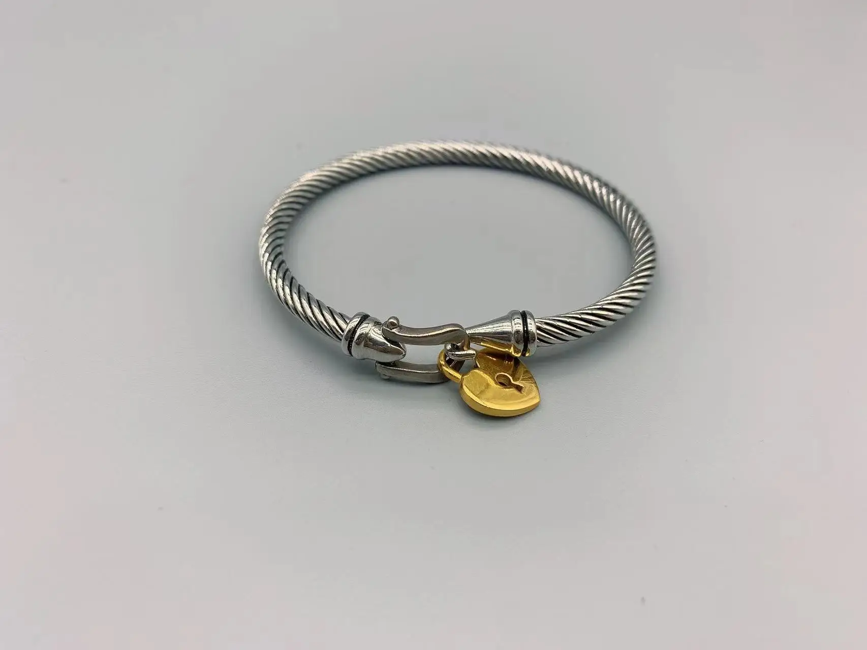 

Le Han Jewelry Silver Buckle Cable Bracelt With18k Gold Plated Drop Heart 3mm