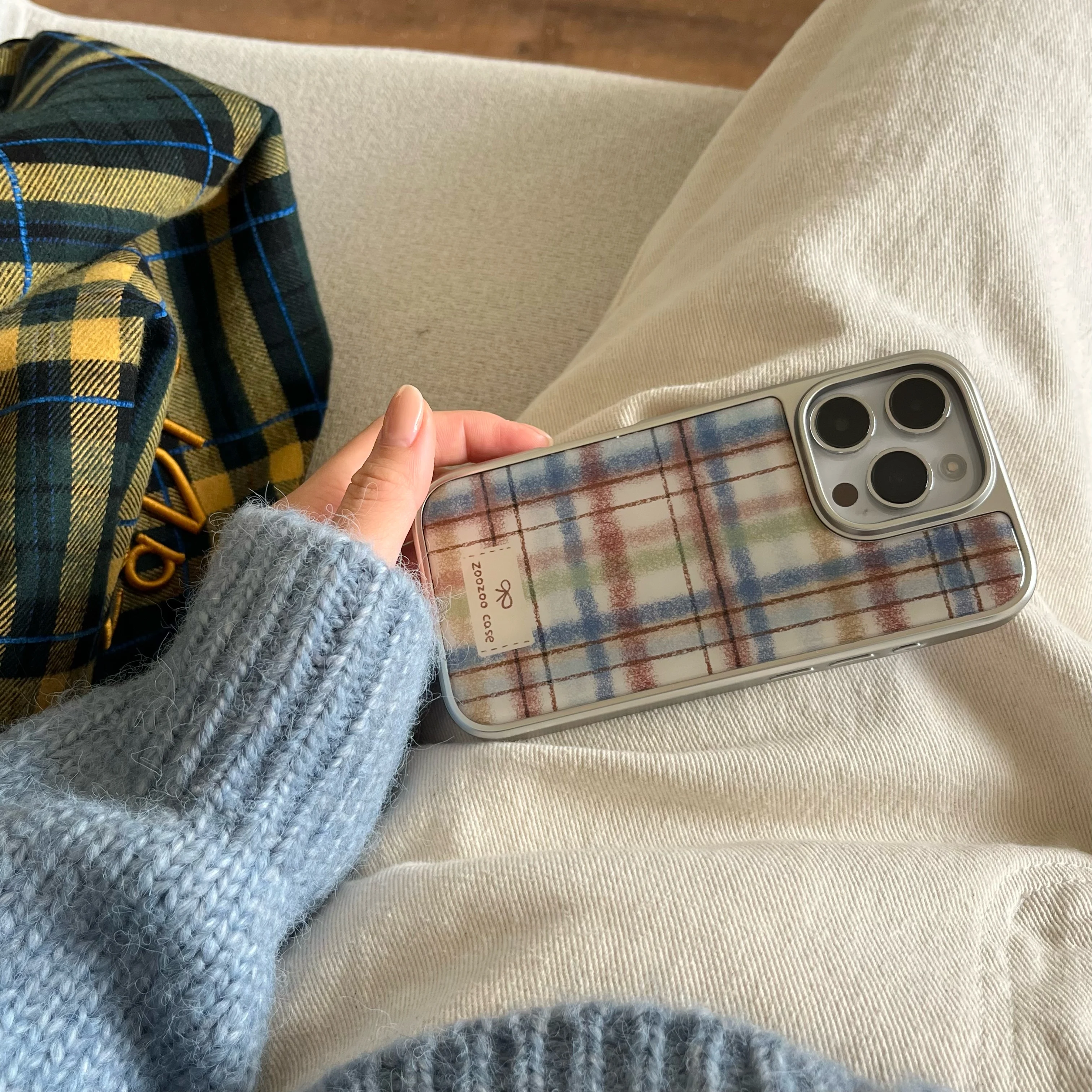 Retro Plaid Plush Silver Edge Protective Phone Case