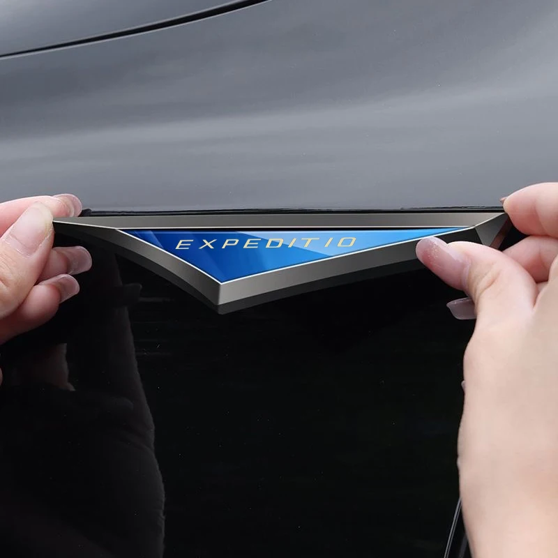 

Автомобильная металлическая дверь, боковое крыло, лезвие, логотип, эмблема, значок, наклейки, декоративные наклейки для Ford DISPATCH 2018, 2019, 2020, 2021, 2022, 2023