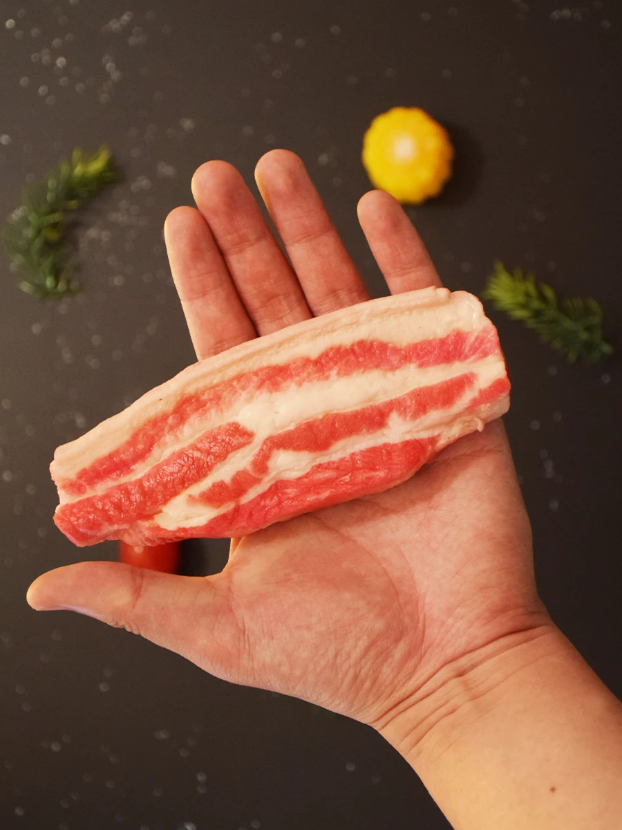 Realistic Cooked Beef Slices Artificial Kitchen Prop Decor