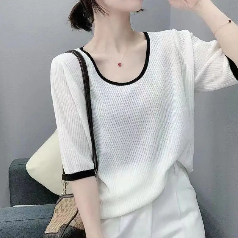 

Sandro Rivers Extra Large Ice Silk Short Sleeved T-shirt for Women's Summer New Loose Shoulder Square Neck Knit Top