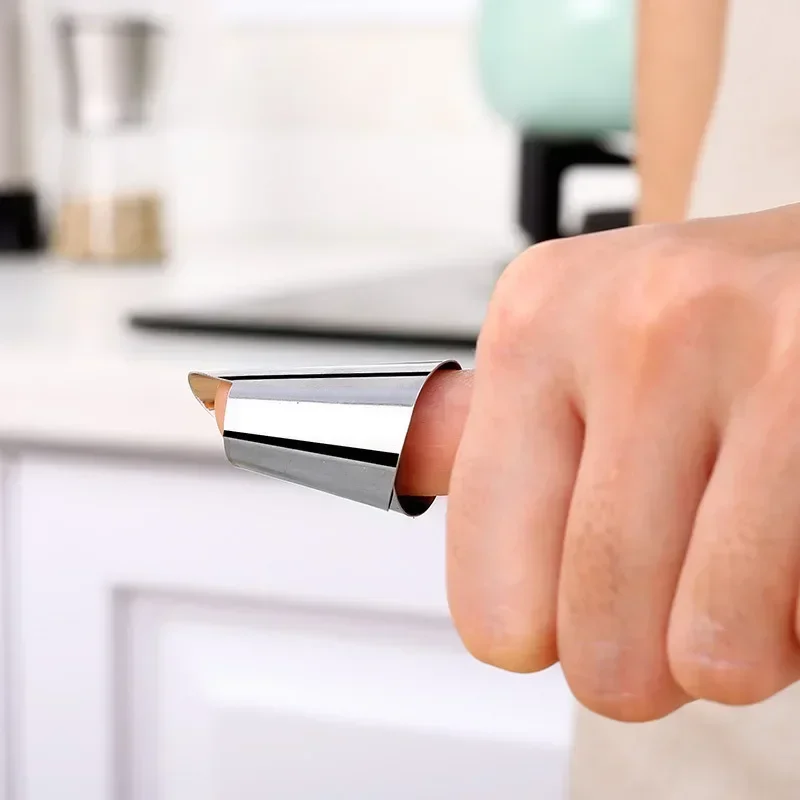 1pc Stainless Steel Kitchen Cutting Finger Protection Tools Finger Protectors Peanut Sheller Vegetable Nuts Peeling Finger Guard