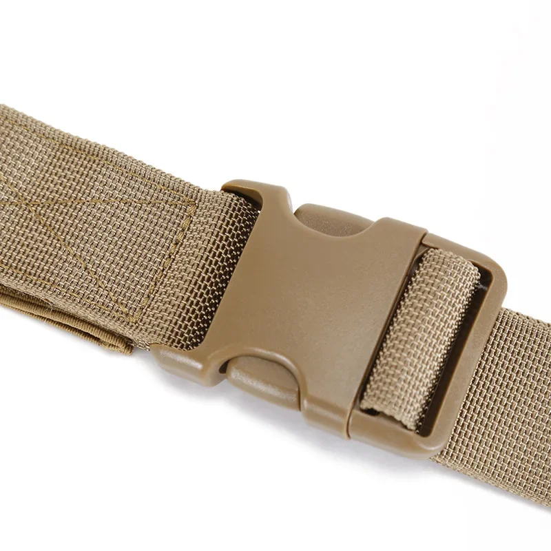 Design de placa pendurada na coxa