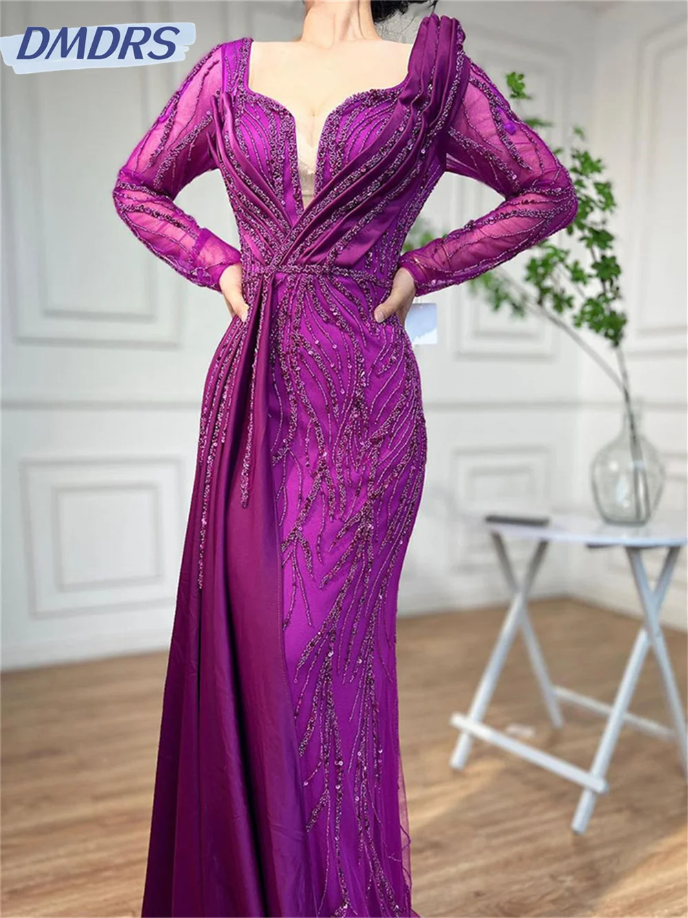 Рисунок 3 - Женское вечернее платье с бисером It's yiiya