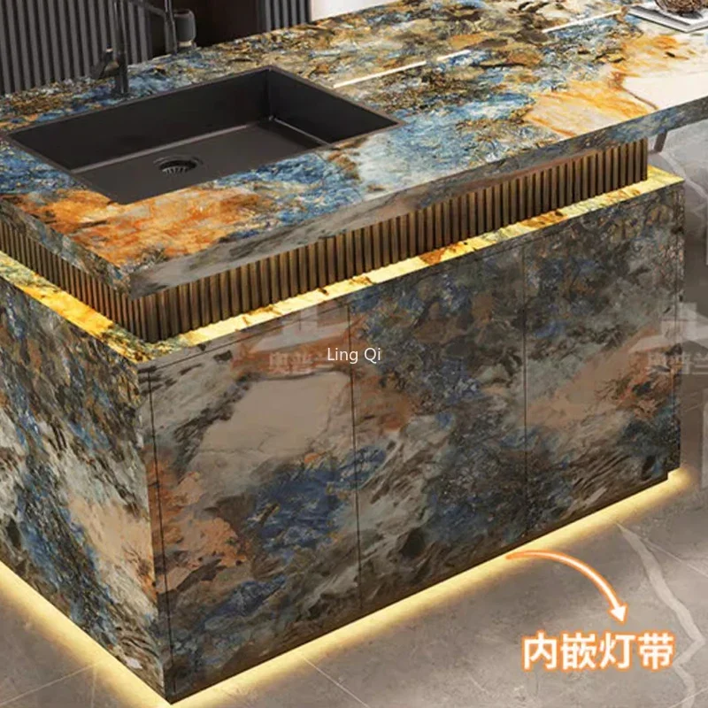 Рисунок 5 - Роскошный обеденный стол