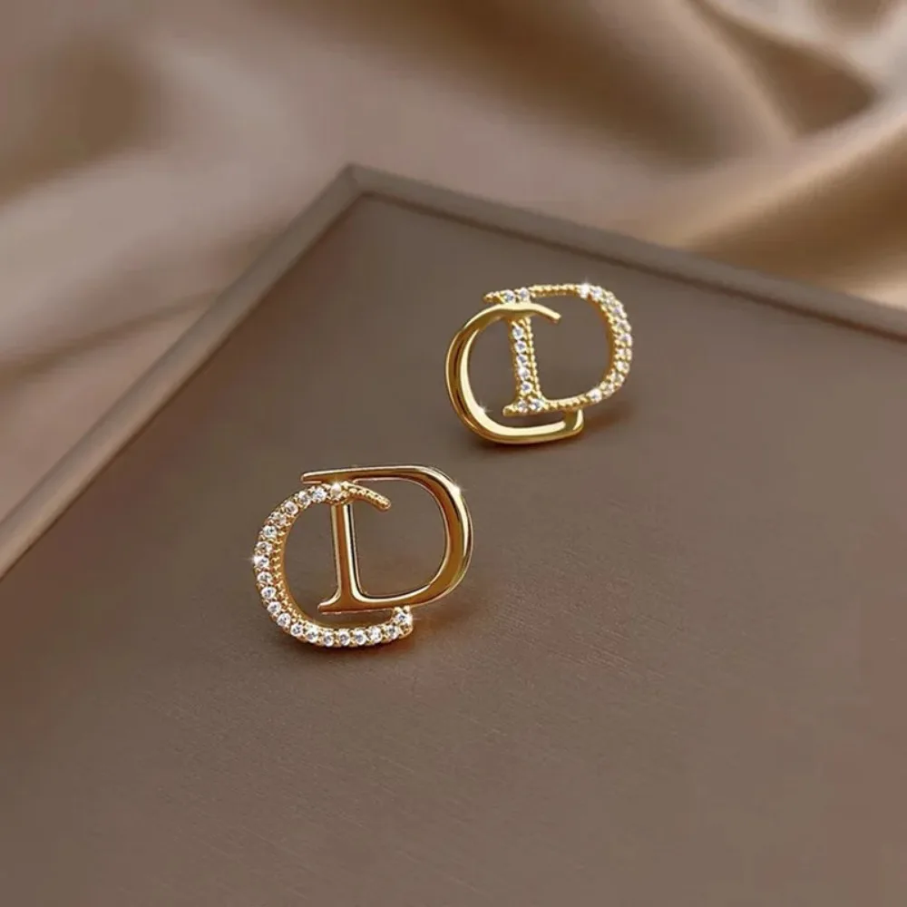 New Personalized Inlaid Letters Earrings Female Design Minimalist Earrings Light Luxury Niche Temperament Earrings Gift Jewelry