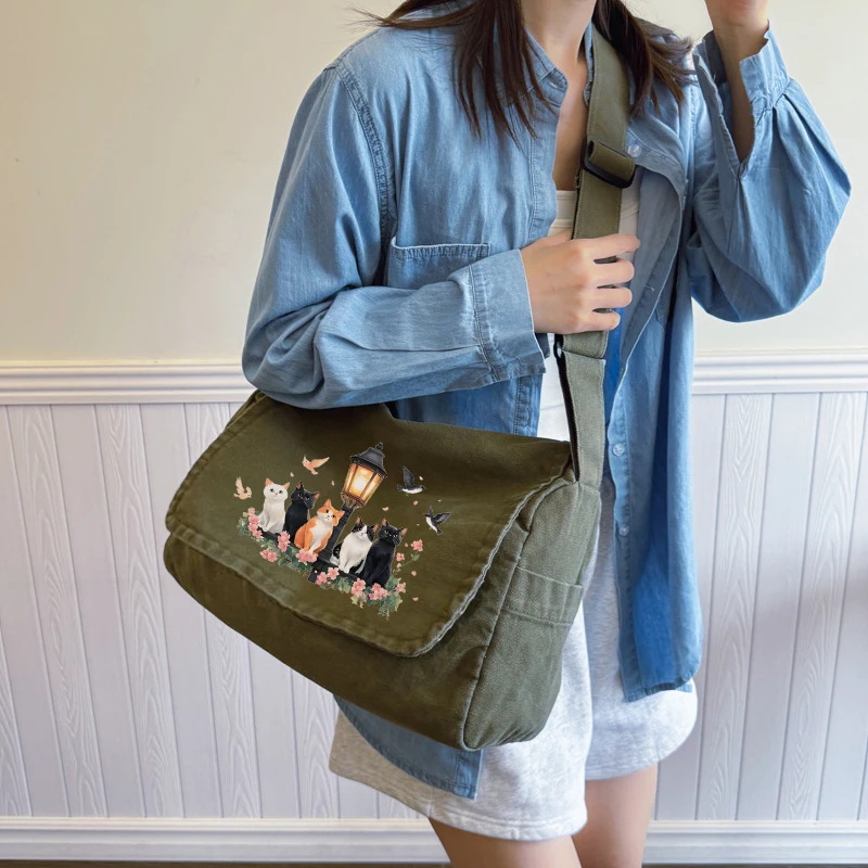 Retro Cat-printed Canvas Bag Large Capacity Women's Shoulder Bag Army Green Artistic Messenger Bag For Women Commuting
