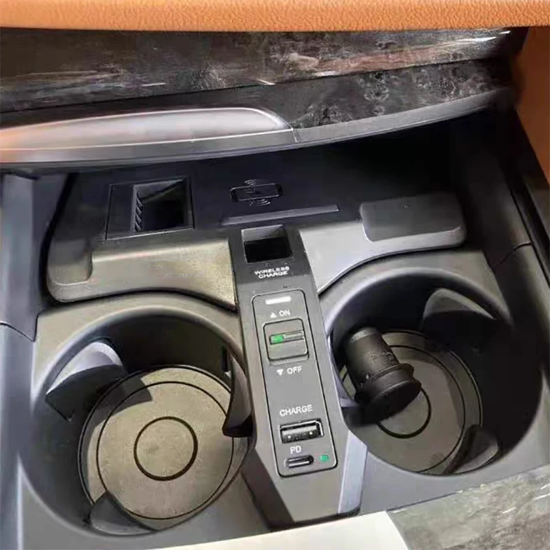 

15W QI Car wireless charging phone charger fast charger charging pad panel for BMW 5 6 Series G30 G32 G38 M5 2017-2022