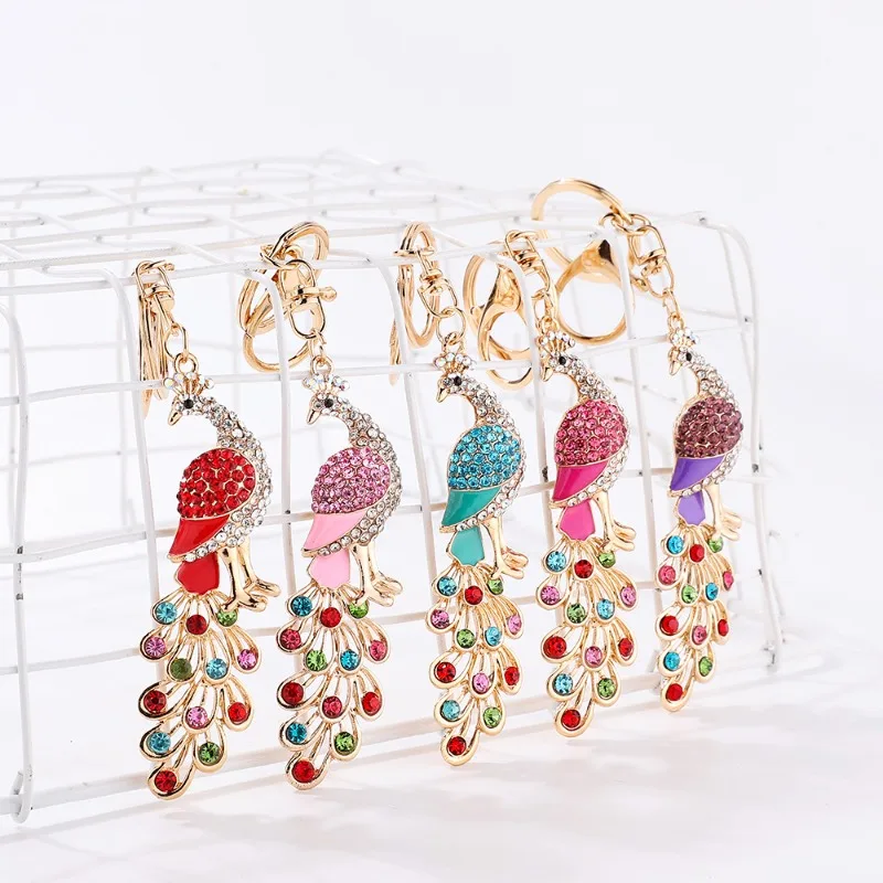 

Alloy Point Diamond Fashion Pendant Colorful Crown Peacock Key Chain Bag Accessories Send Lovers Friends Yourself Gift Decor