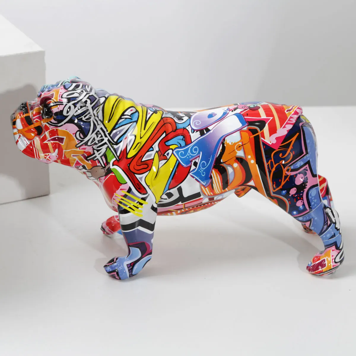 Creativity Bulldog Graffiti Water Transfer Office Ornaments Printing Resin Bulldog Home Decor Modern Crafts