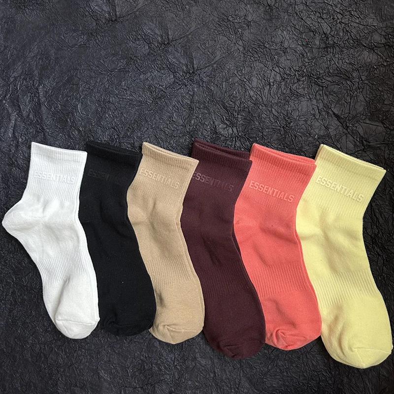 3 Pairs/BOX Essentials Women Socks New Sports Breathable Socks Long Tube Cotton Socks Skateboard Casual Couples Fashion Sock