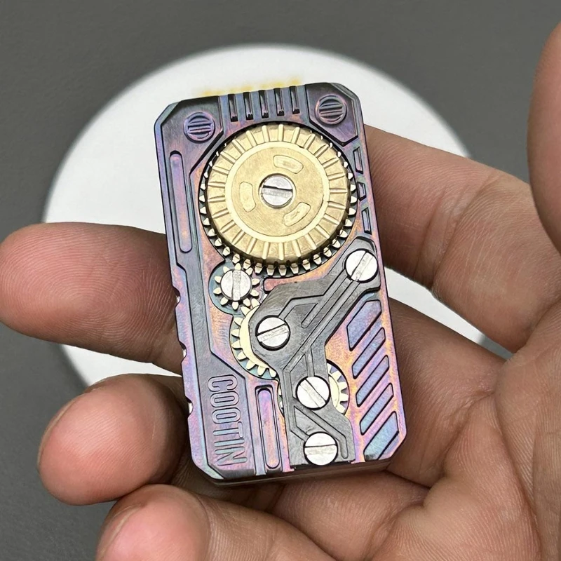 EDC 기계식 기어 래칫 튜닝 포크 지르코늄 합금 Fidget 마그네틱 푸시 카드 슬라이더 감압 선명한 사운드 손가락 끝 장난감