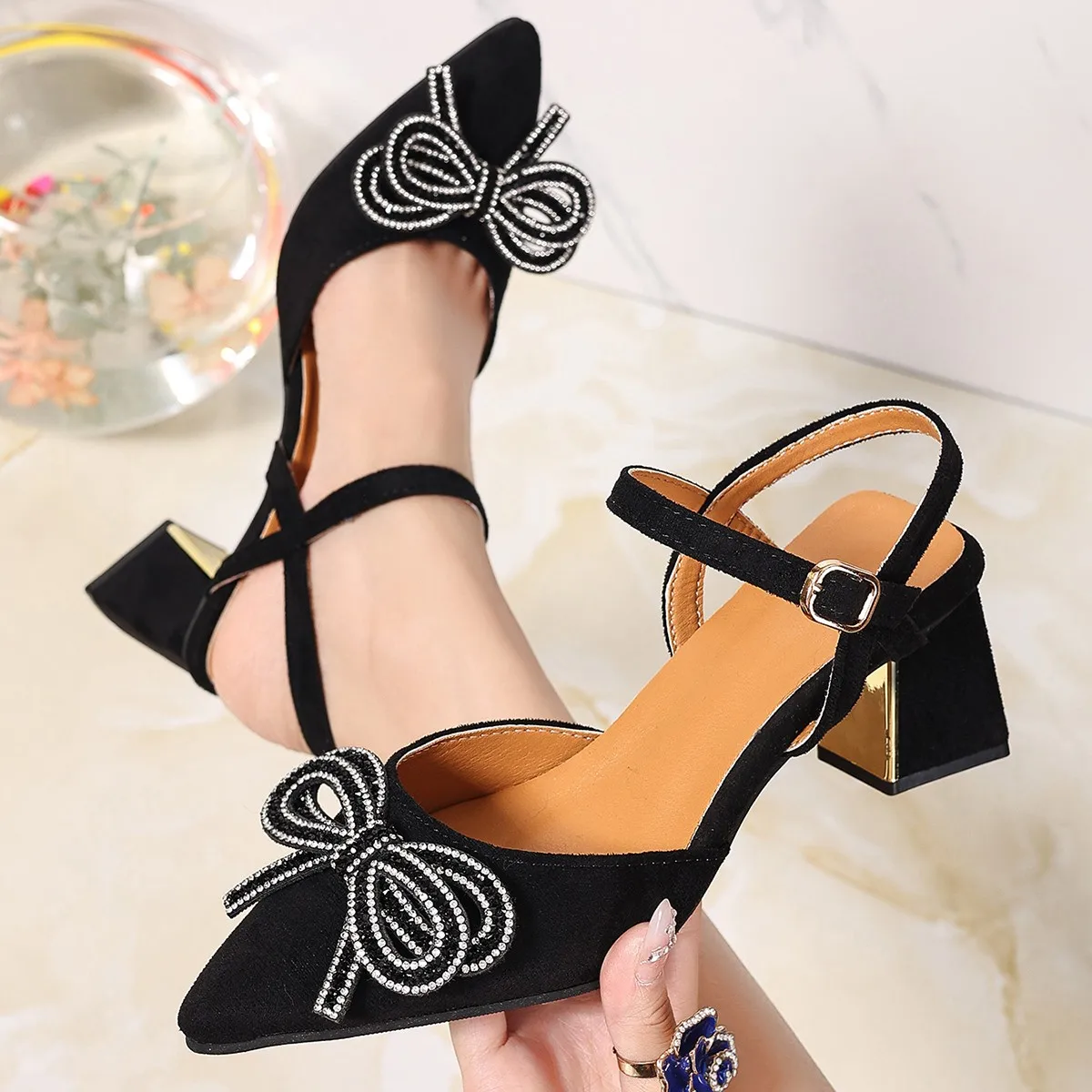 2025 Summer New Sandals Style of Pointed-toe, Thick-heeled, Rhinestone Bow Fairy Style French High-heeled Single Shoes for Women