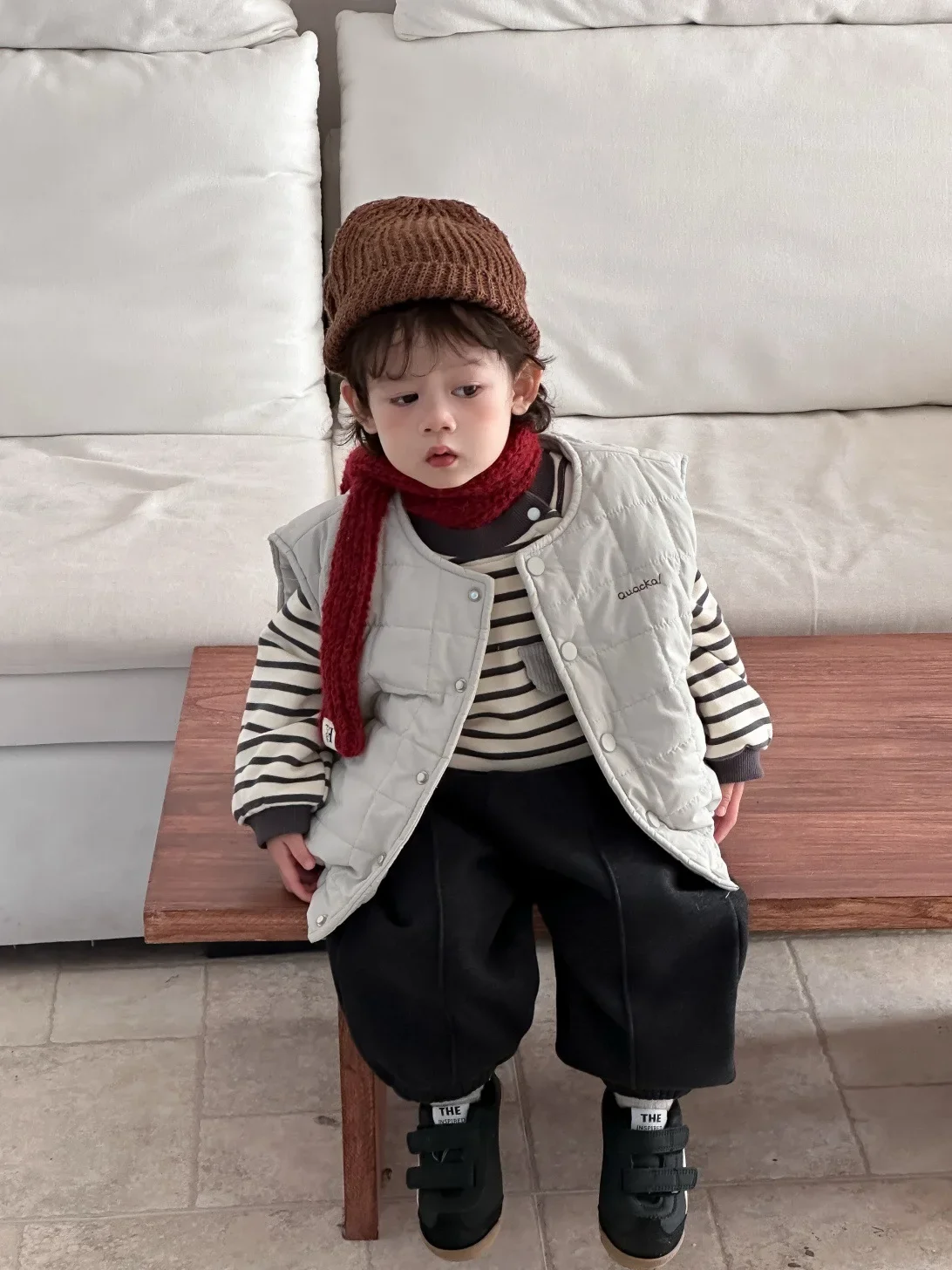 2025 겨울 신상  면 패딩 조끼  남아 민소매 코트 플러스 벨벳 두꺼운 여아 따뜻한 가디건 복