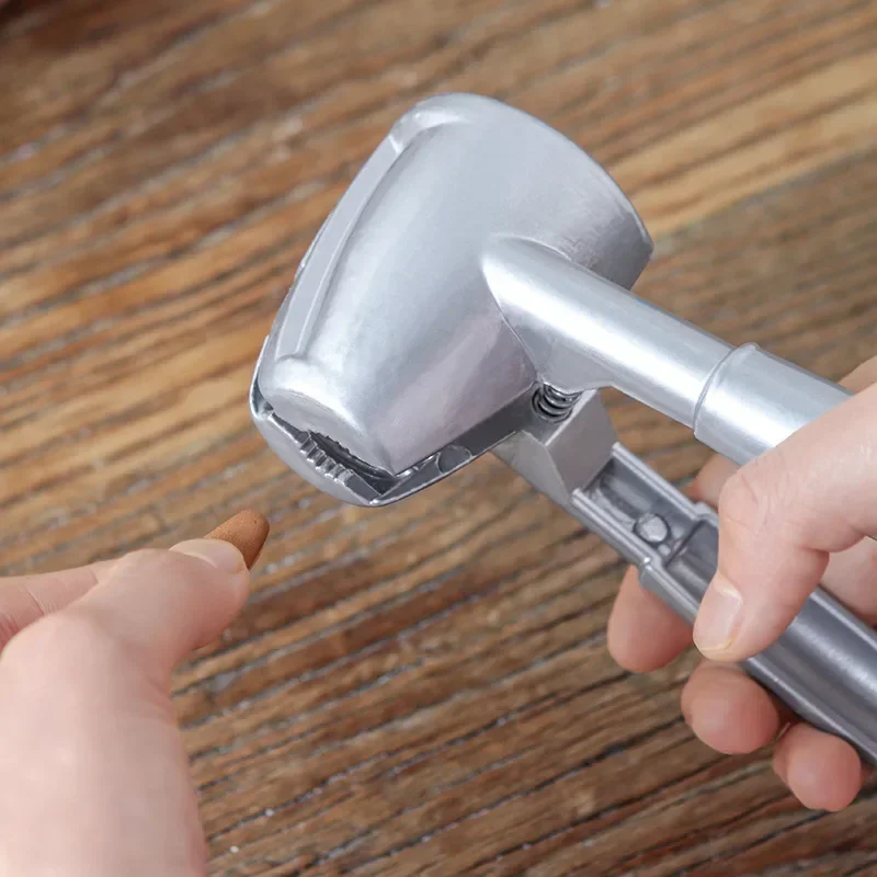 Multifunction Nut Cracker Kitchen Nut Sheller Clip Tools Zinc Alloy Nutcracker Almond Walnut Pecan Hazelnut Sheller Crack