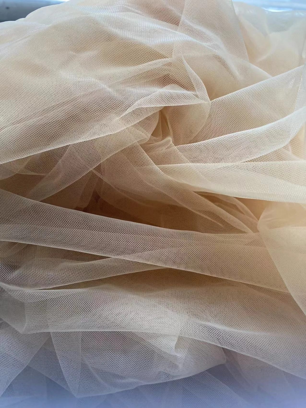 Maniche Svasate Staccabili Per Abito Da Sposa - In Tulle Traspirante, Lunghezza 60 Cm, Colore Bianco O Nero | Accessorio Per Matrimonio E Cerimonie