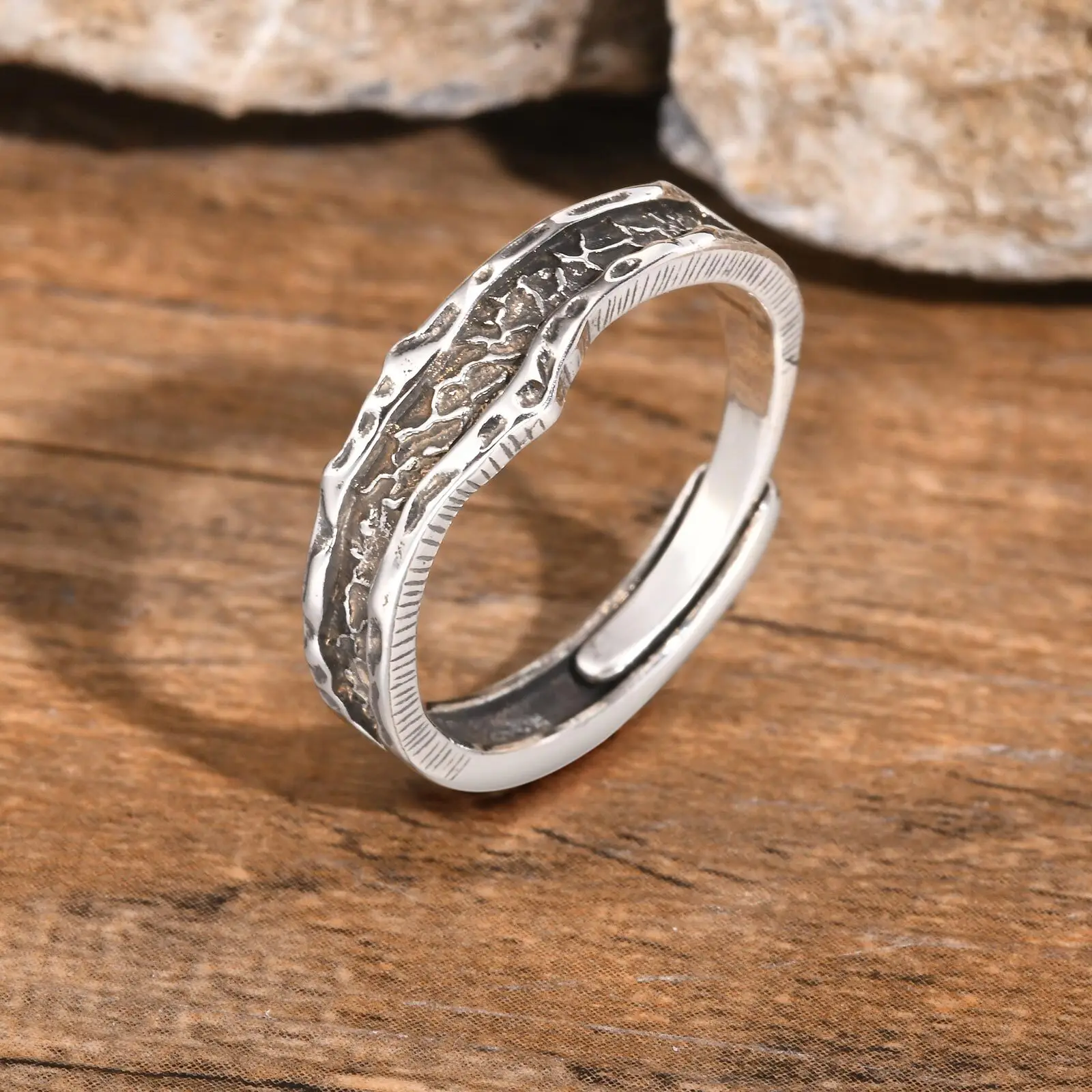 Wedding Rings Vnox Retro Wedding Rings for Men,Vintage Silver Color Metal Finger Bands Resizable,Valentine's Father's Day Birthday Party Gift