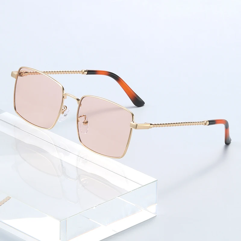 고화질 자외선 차단 렌즈, 눈부심 방지로 안전한 운전을 위한 자동차 선글라스7132