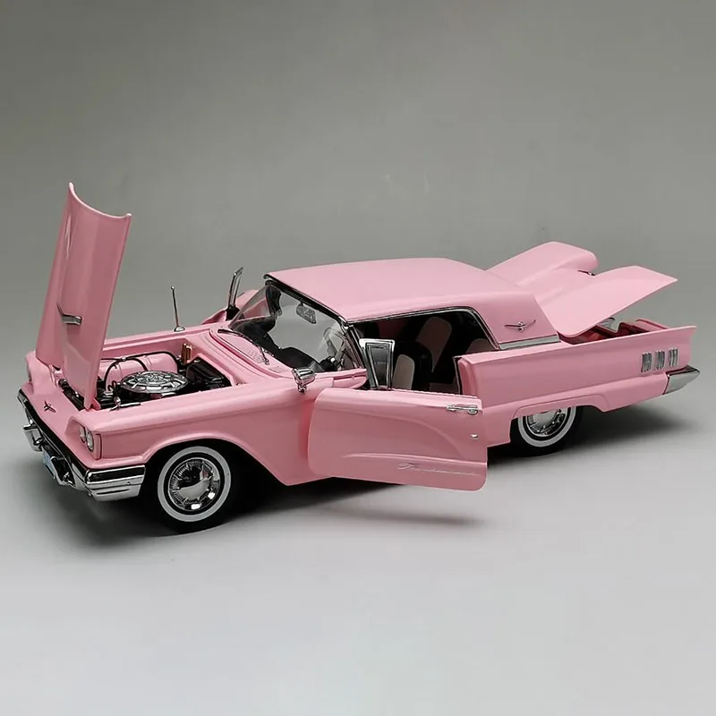 

Литые под давлением модели автомобилей Ford Thunderbird 1/18 1960 в масштабе 4308, коллекция сувенирных украшений, игрушечный автомобиль