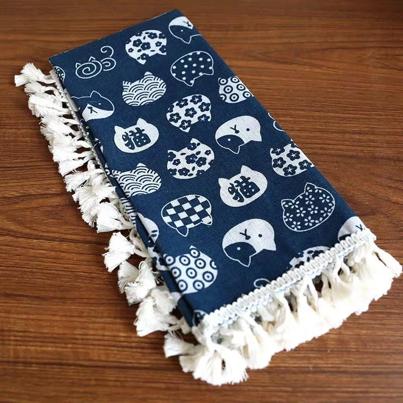 

FF gu Animal Printed Tablecloth - Anti-Skid and Heat Resistant Dining Table Cover er feng li