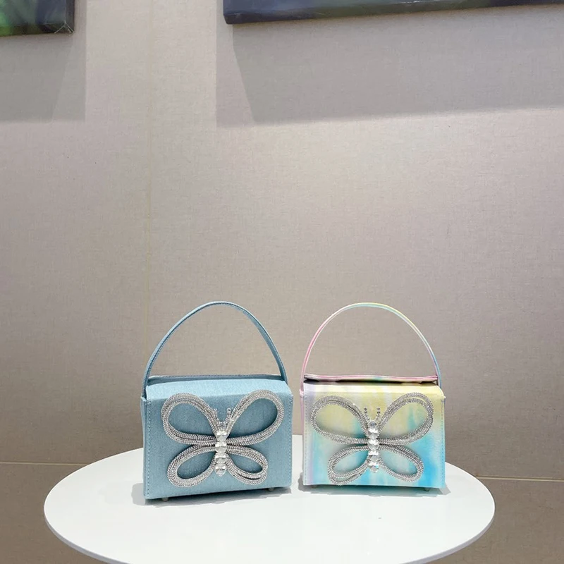 

Women's 2023 New Luxury Brand Bag Diamond Bowknot Blingbling Purses and Handbags Luxury Designer Fashion Shoulder Underarm Purse