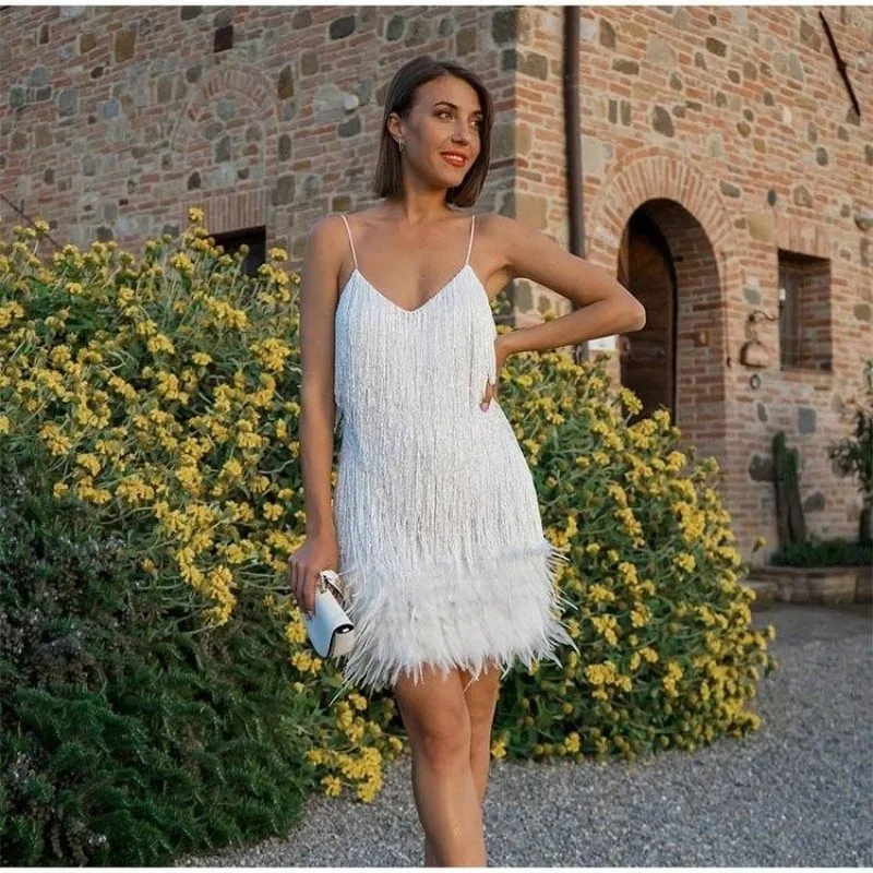 Abito da donna con frange di paillettes, scollo a V, abito da festa con finiture in piume, glamour per compleanno - immagine 5