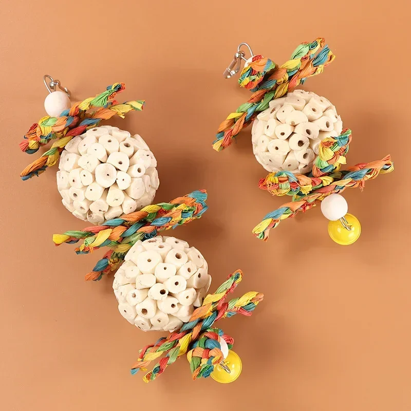 Parrot Tongcao Ball Bird Toy Biting Ball Bird Supplies Parrot Relief Toy Decompression Puzzle Tengqiu Seeking Food parrot toy
