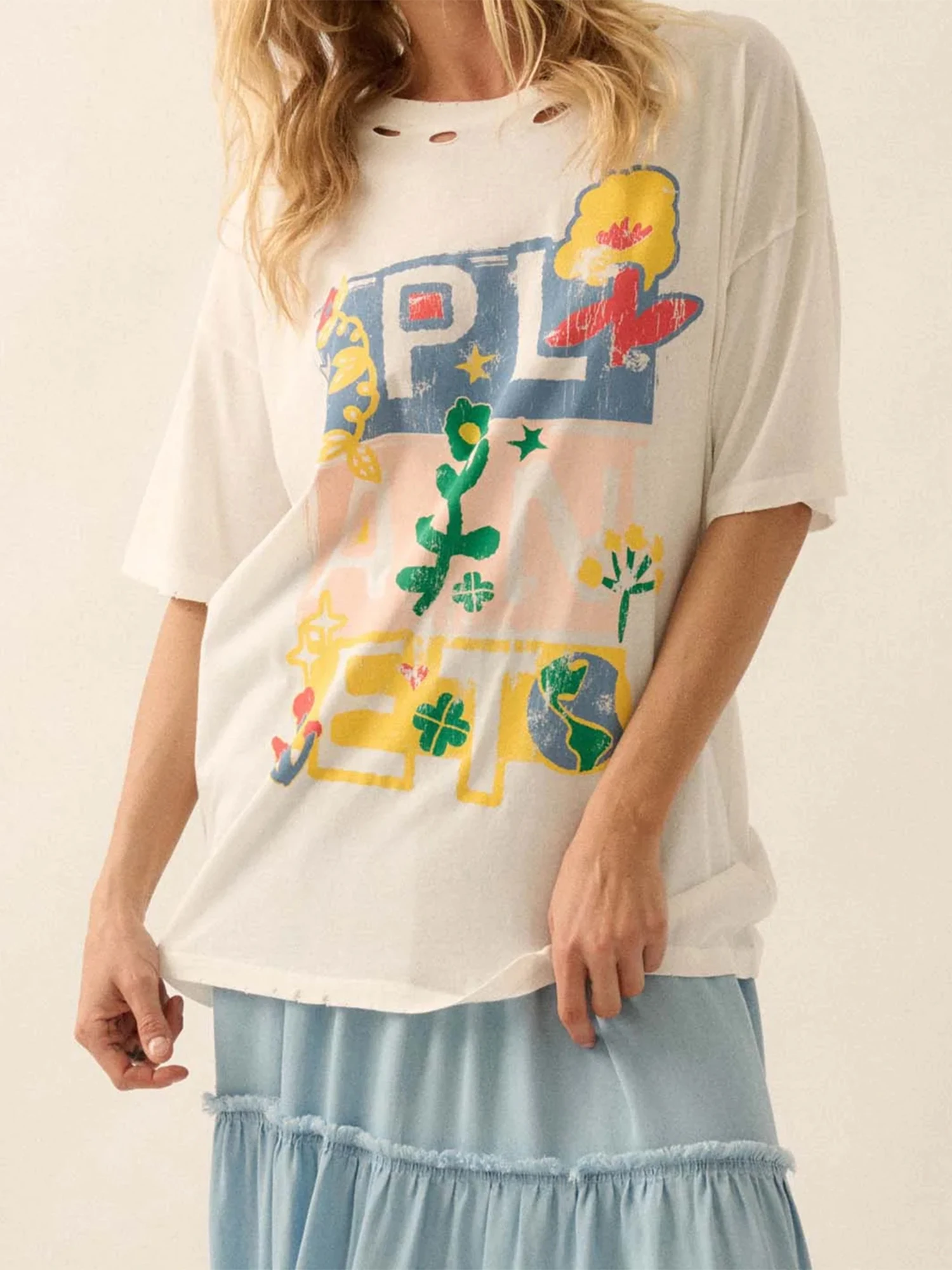 Women s Summer Casual Tops Short Sleeve V-Neck Geometric Print Relaxed Fit Blouse with Ruffle Detail