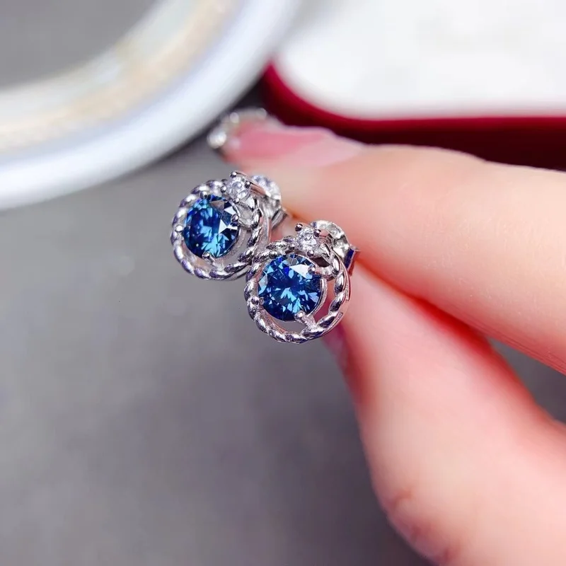 

Real Blue Moissanite Stud Earring Sterling Silver 0.5ct Diamond Halo Earrings 14K White Gold Ear Stud for Women Wedding Gift