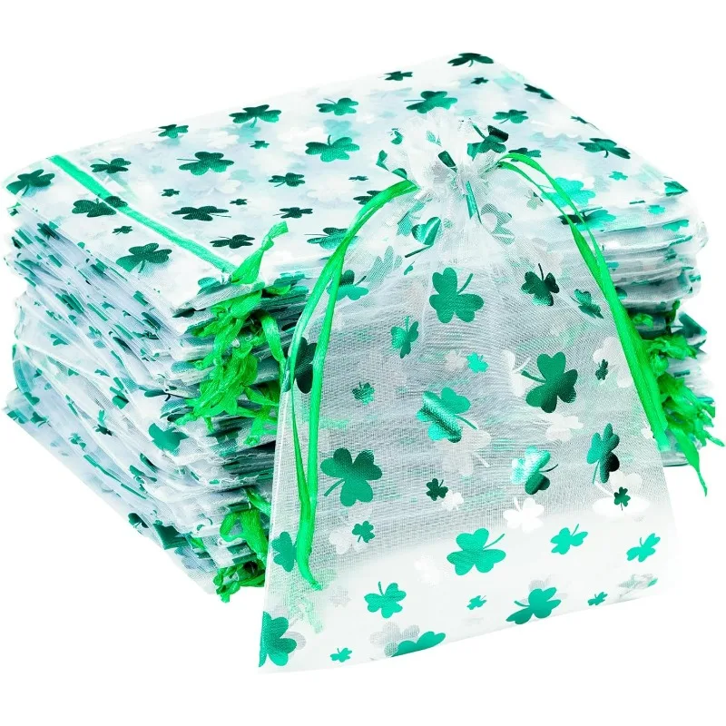 50 Stück Organzabeutel mit vierblättrigem Kleeblatt-Aufdruck, leuchtend grüne Geschenk-Schmuckbeutel für den Patrick's Day – Detail 6