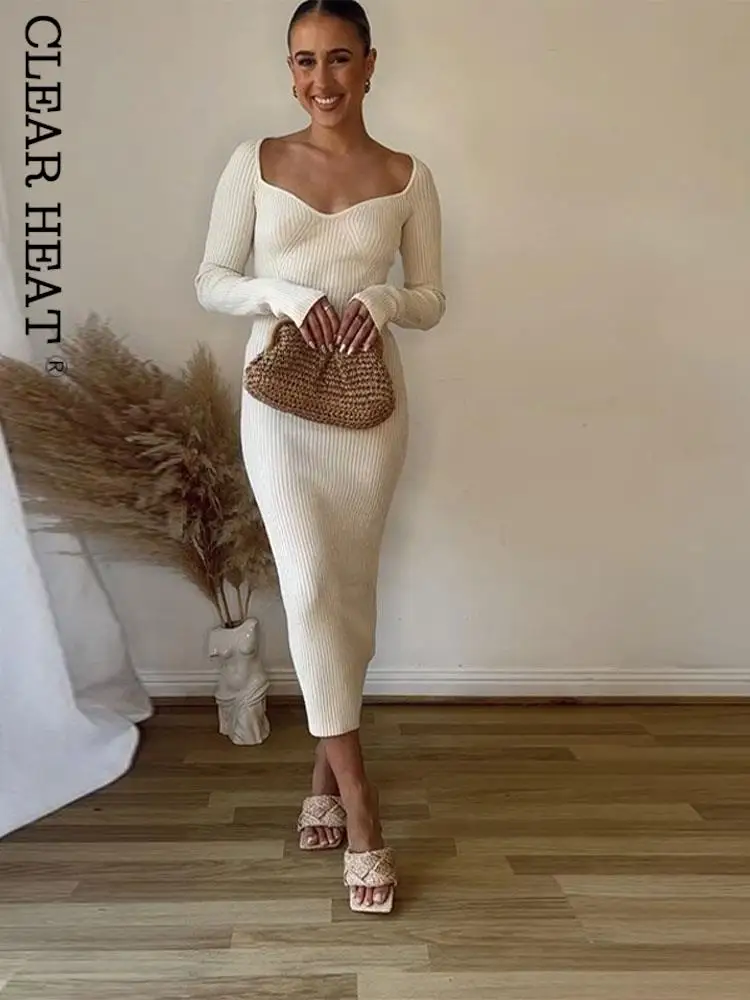 

Женское трикотажное платье в рубчик, с длинным рукавом