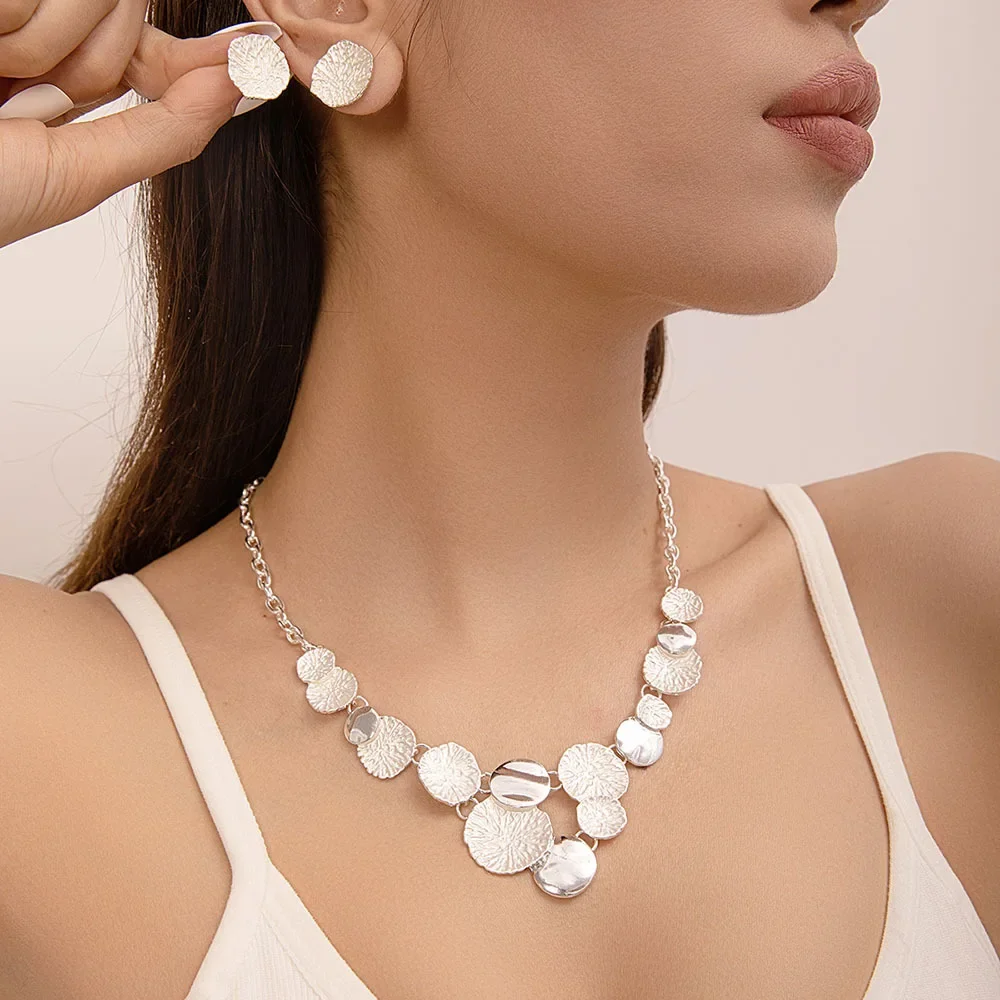 Women's Sequin Stitching Necklace and Stud Earrings Set Jewelry Gifts For Party Christmas Birthday