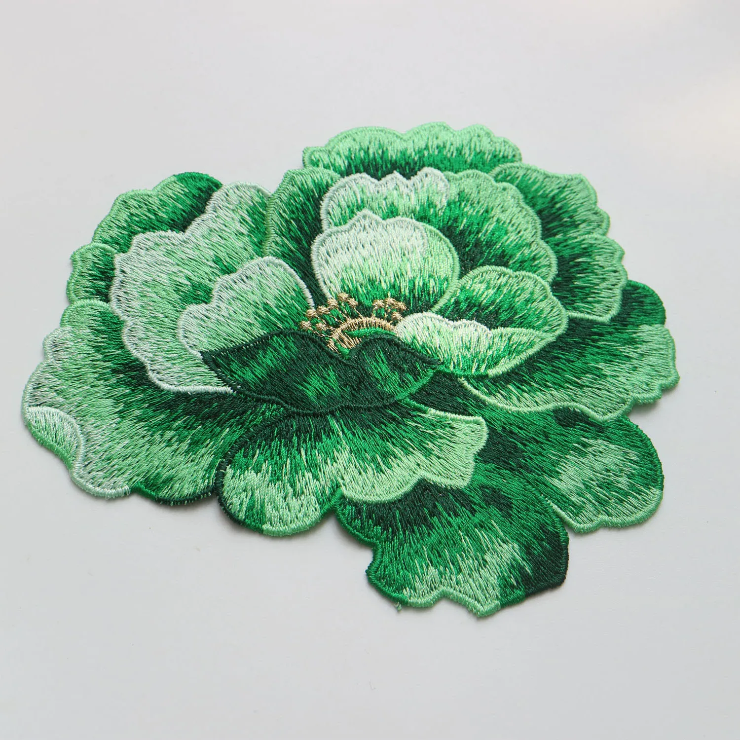 패션 DIY 12.5*15CM 모란 꽃 수 놓은 패치에 바느질 꽃 자수 아플리케 드레스